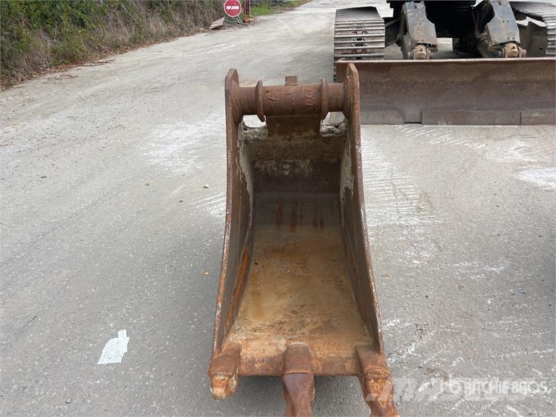 New Holland KOBELCO E235B SRNLC Pelle Sur Chenilles Tracked Ex Crawler excavators