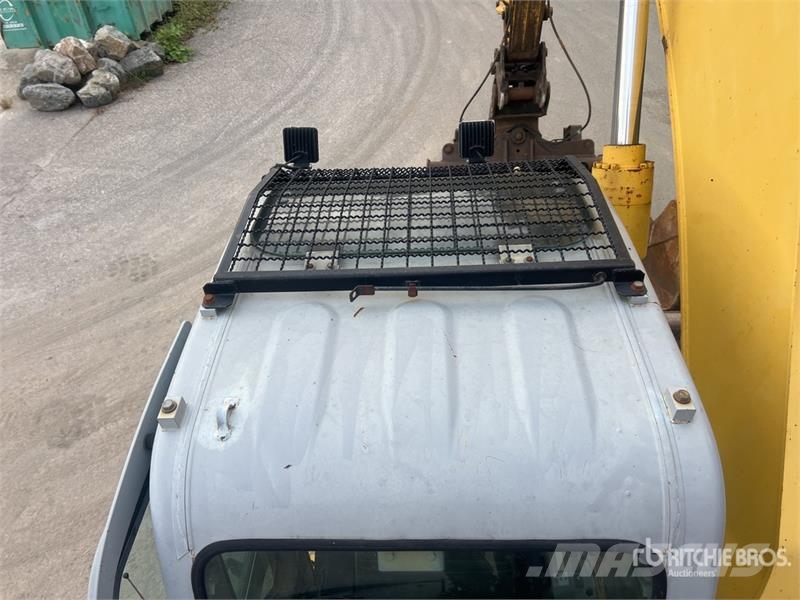 New Holland KOBELCO E235B SRNLC Pelle Sur Chenilles Tracked Ex Crawler excavators