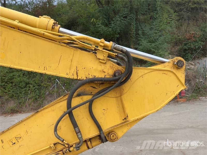 New Holland KOBELCO E235B SRNLC Pelle Sur Chenilles Tracked Ex Crawler excavators