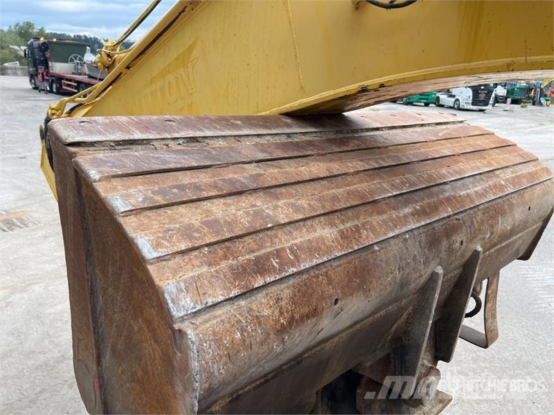 New Holland KOBELCO E235B SRNLC Pelle Sur Chenilles Tracked Ex Crawler excavators