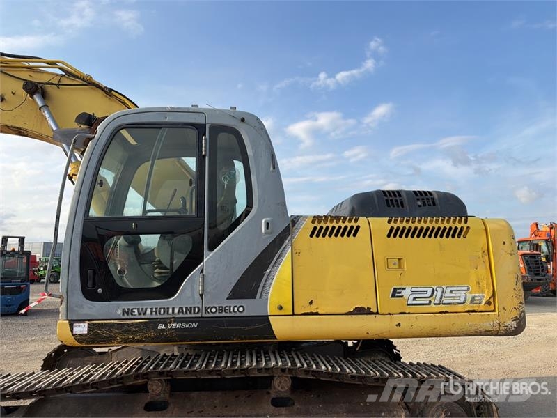 New Holland Kobelco E215B Tracked Excavator Paletli ekskavatörler