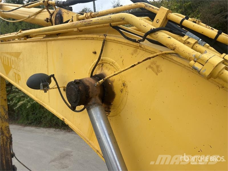 New Holland KOBELCO E235B SRNLC Pelle Sur Chenilles Tracked Ex Crawler excavators