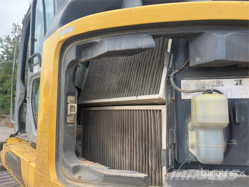 New Holland KOBELCO E235B SRNLC Pelle Sur Chenilles Tracked Ex Crawler excavators