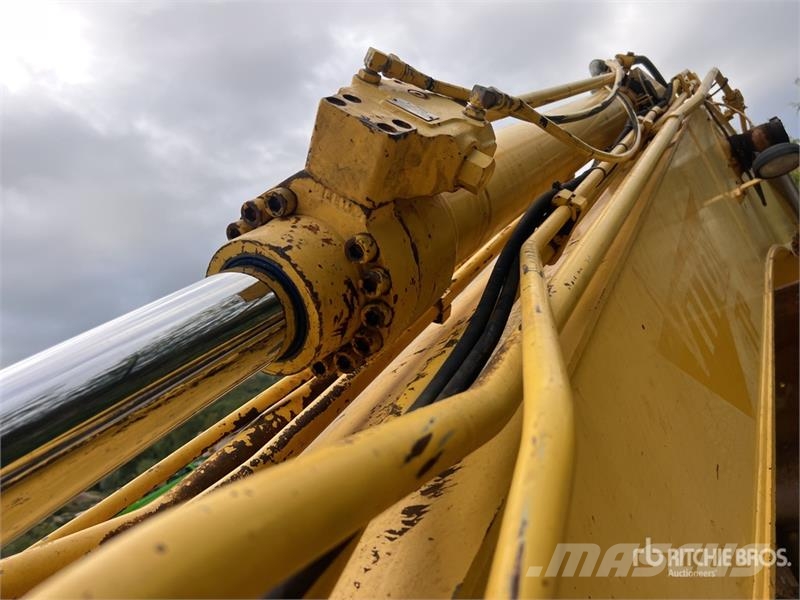 New Holland KOBELCO E235B SRNLC Pelle Sur Chenilles Tracked Ex Crawler excavators