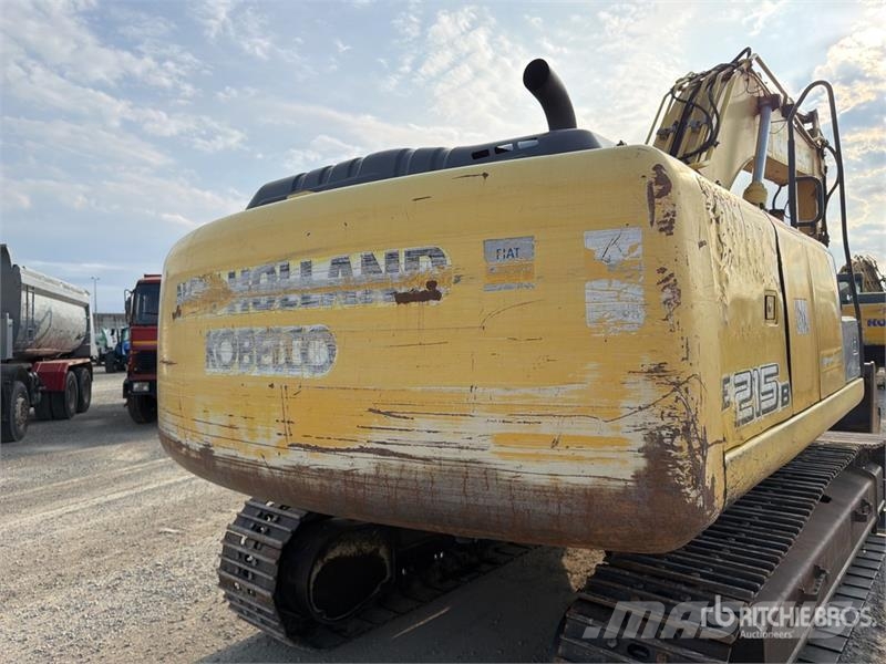New Holland Kobelco E215B Tracked Excavator Paletli ekskavatörler