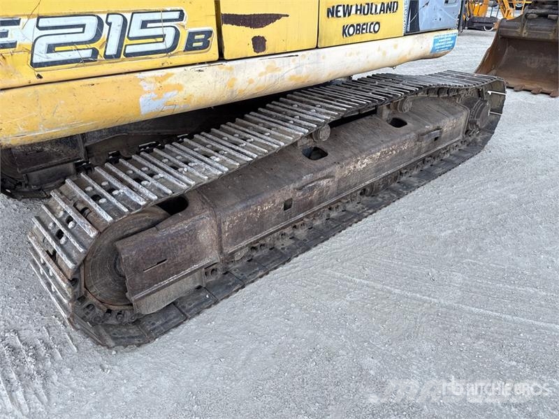 New Holland Kobelco E215B Tracked Excavator Bagri goseničarji