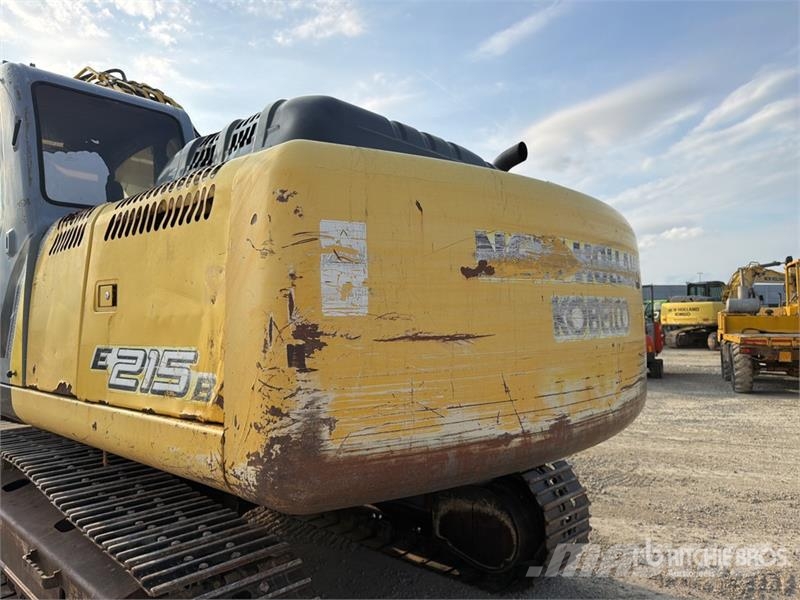 New Holland Kobelco E215B Tracked Excavator Paletli ekskavatörler