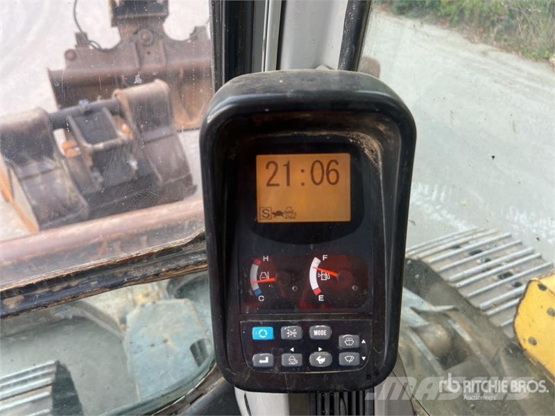 New Holland KOBELCO E235B SRNLC Pelle Sur Chenilles Tracked Ex Crawler excavators