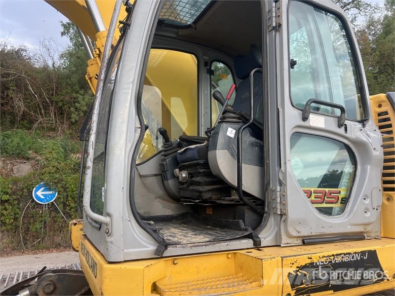 New Holland KOBELCO E235B SRNLC Pelle Sur Chenilles Tracked Ex Crawler excavators