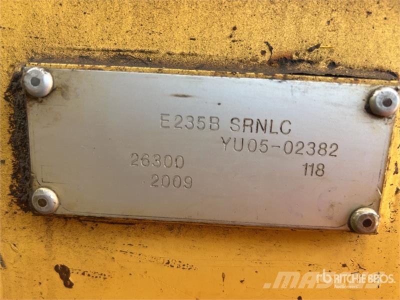 New Holland KOBELCO E235B SRNLC Pelle Sur Chenilles Tracked Ex Crawler excavators