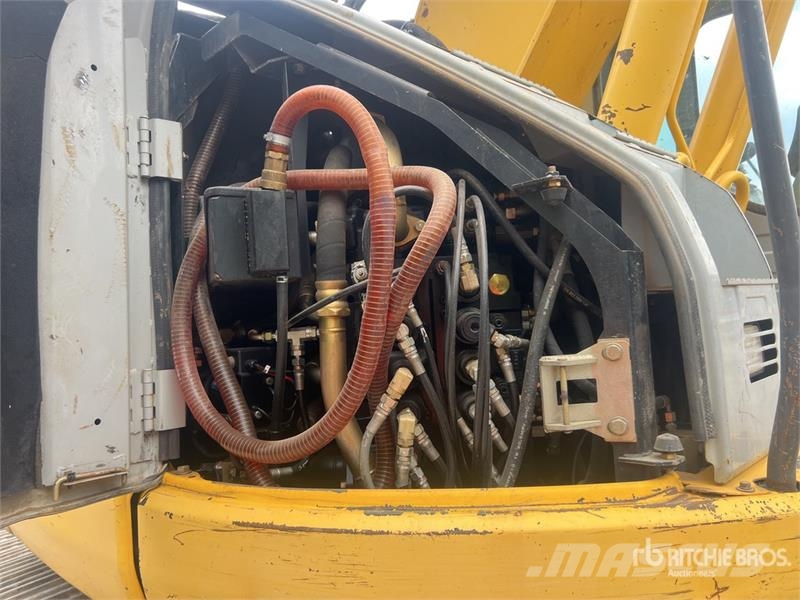 New Holland KOBELCO E235B SRNLC Pelle Sur Chenilles Tracked Ex Crawler excavators