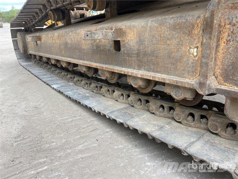 New Holland KOBELCO E235B SRNLC Pelle Sur Chenilles Tracked Ex Crawler excavators