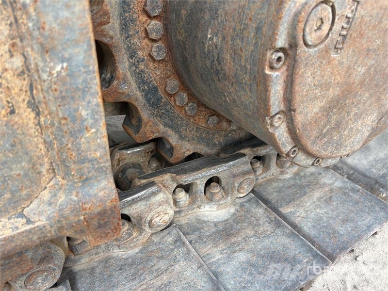 New Holland KOBELCO E235B SRNLC Pelle Sur Chenilles Tracked Ex Crawler excavators