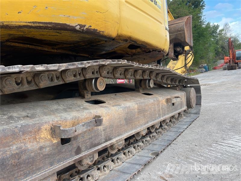 New Holland KOBELCO E235B SRNLC Pelle Sur Chenilles Tracked Ex Crawler excavators