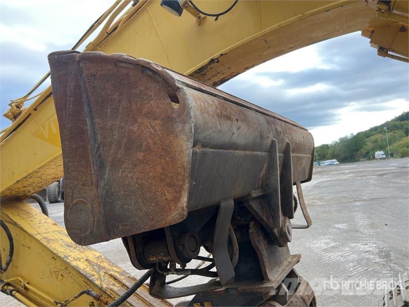 New Holland KOBELCO E235B SRNLC Pelle Sur Chenilles Tracked Ex Crawler excavators