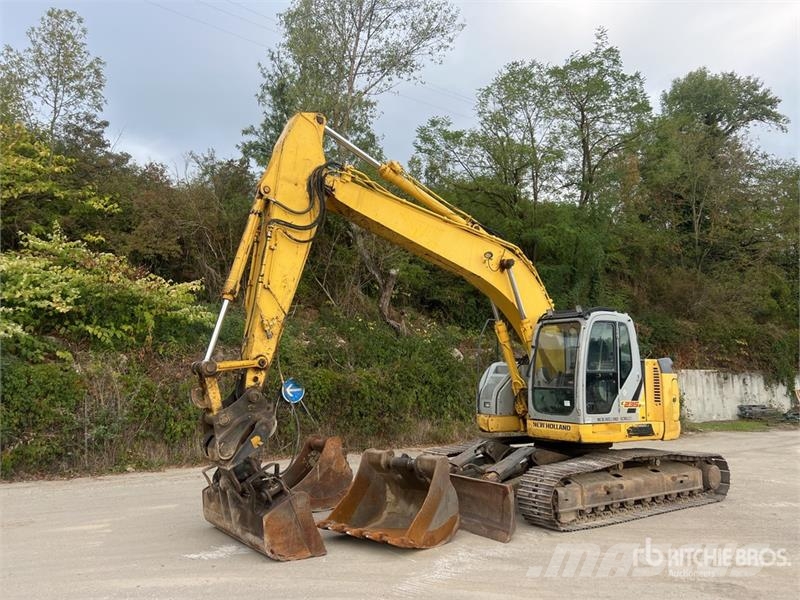 New Holland KOBELCO E235B SRNLC Pelle Sur Chenilles Tracked Ex Crawler excavators