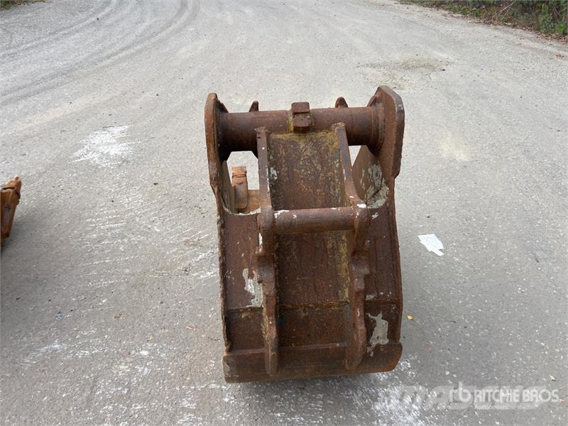 New Holland KOBELCO E235B SRNLC Pelle Sur Chenilles Tracked Ex Crawler excavators