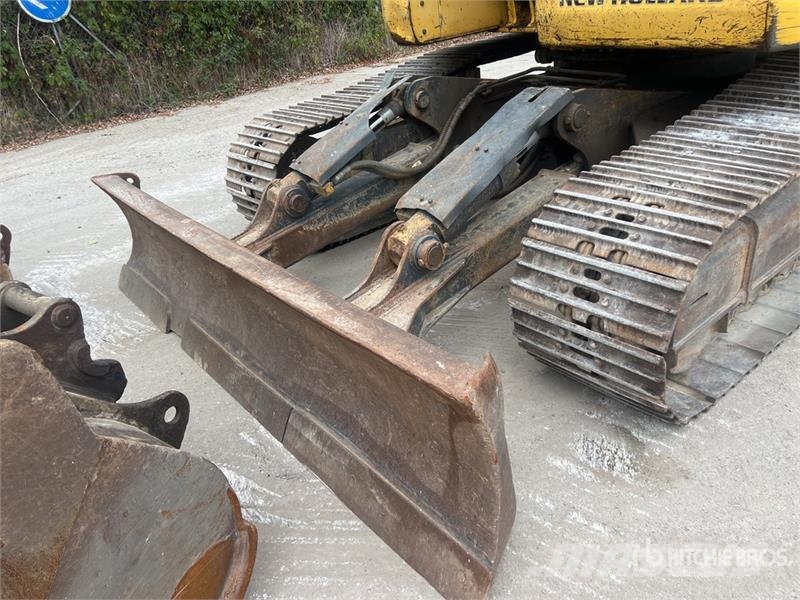 New Holland KOBELCO E235B SRNLC Pelle Sur Chenilles Tracked Ex Crawler excavators