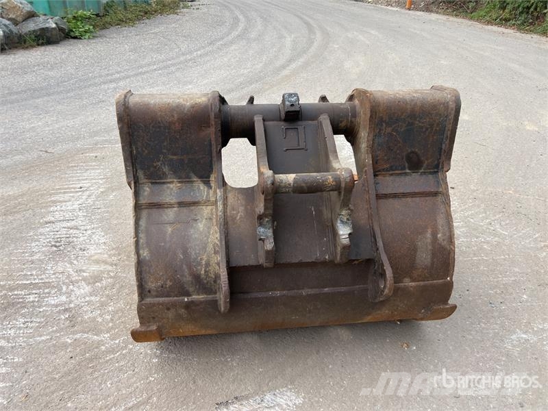 New Holland KOBELCO E235B SRNLC Pelle Sur Chenilles Tracked Ex Crawler excavators