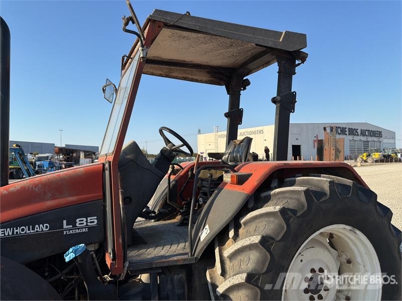 New Holland L85 DT 4WD Tractor Trattori