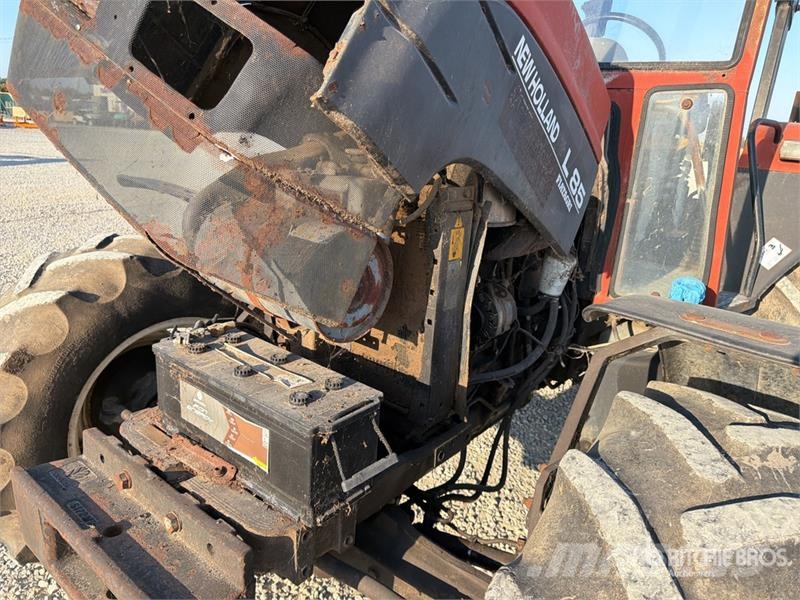 New Holland L85 DT 4WD Tractor Trattori