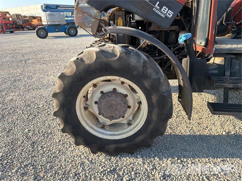 New Holland L85 DT 4WD Tractor Trattori