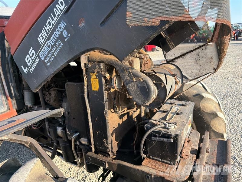 New Holland L85 DT 4WD Tractor Trattori