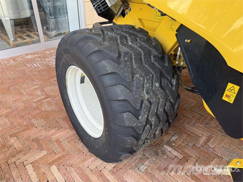 New Holland PRO BELT 165 Round Baler (Unused) Rotoempacadoras