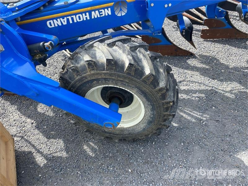 New Holland PXV7980H0L Reversible Plow Reversible ploughs