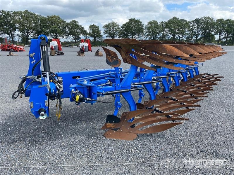 New Holland PXV7980H0L Reversible Plow Reversible ploughs