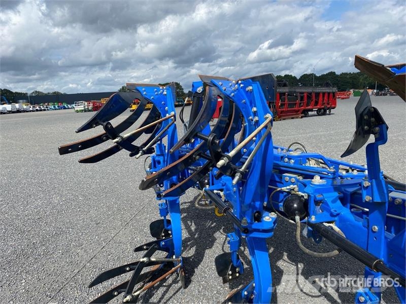 New Holland PXV7980H0L Reversible Plow Reversible ploughs