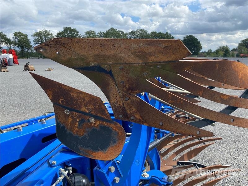 New Holland PXV7980H0L Reversible Plow Reversible ploughs