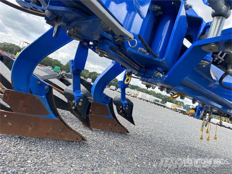 New Holland PXV7980H0L Reversible Plow Reversible ploughs