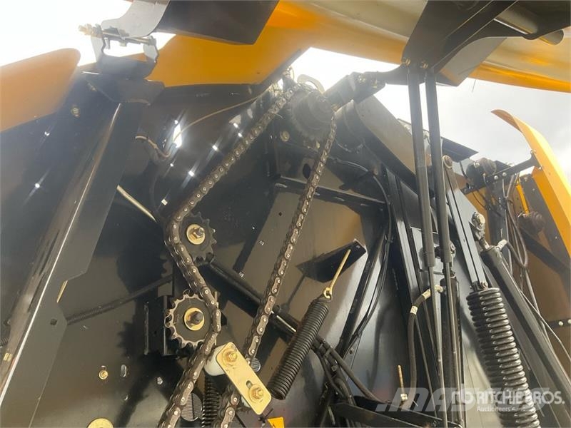 New Holland RB180 Round Baler Rundballenpressen