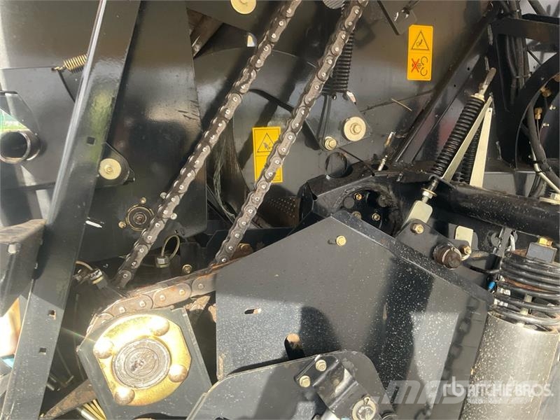 New Holland RB180 Round Baler Rundballenpressen