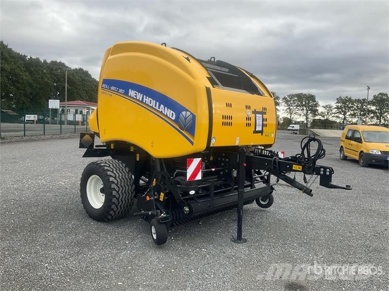 New Holland RB180 Round Baler Rundballenpressen