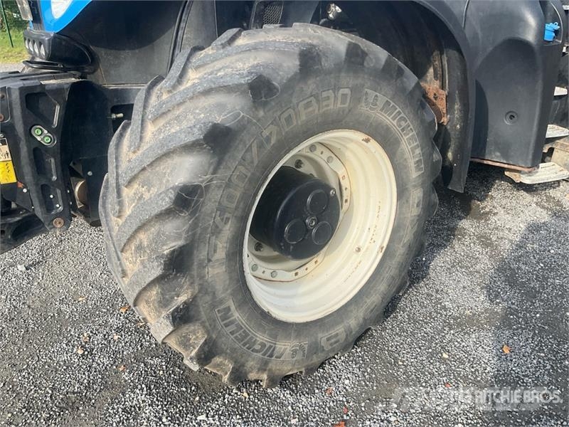 New Holland T 8.380 UC PC 4WD Tractor Traktorji