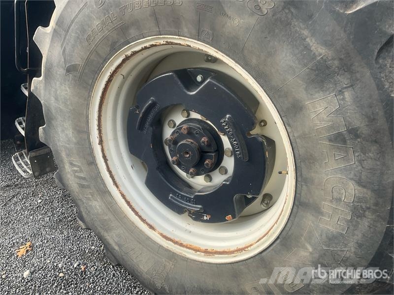 New Holland T 8.380 UC PC 4WD Tractor Traktorji