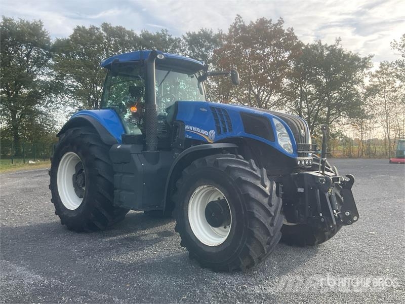 New Holland T 8.420 AC 4WD Tractor Traktorji