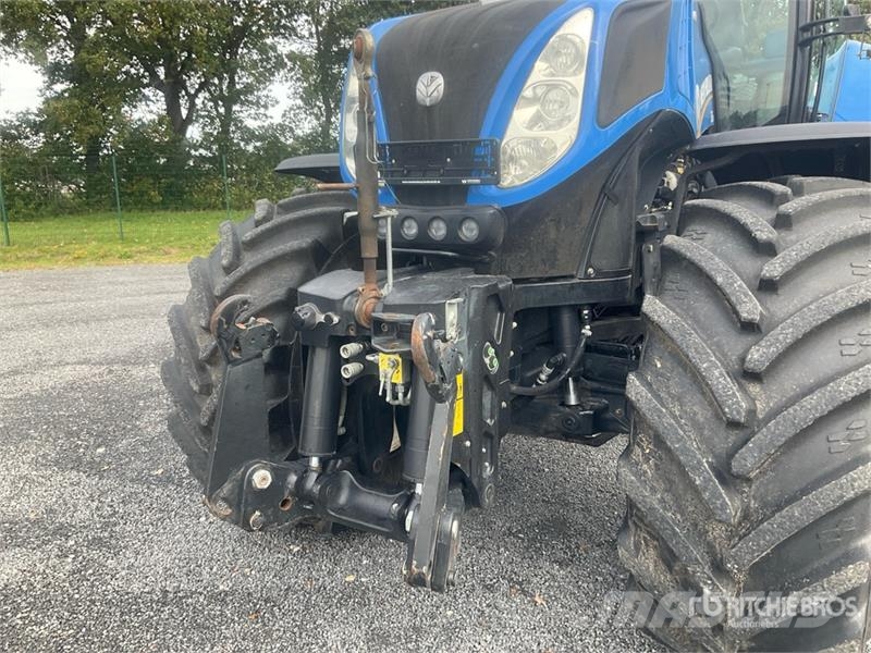 New Holland T 8.420 AC 4WD Tractor Traktorji