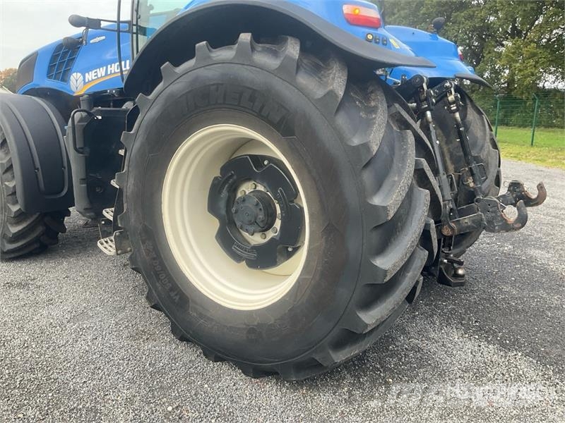 New Holland T 8.420 AC 4WD Tractor Traktorji