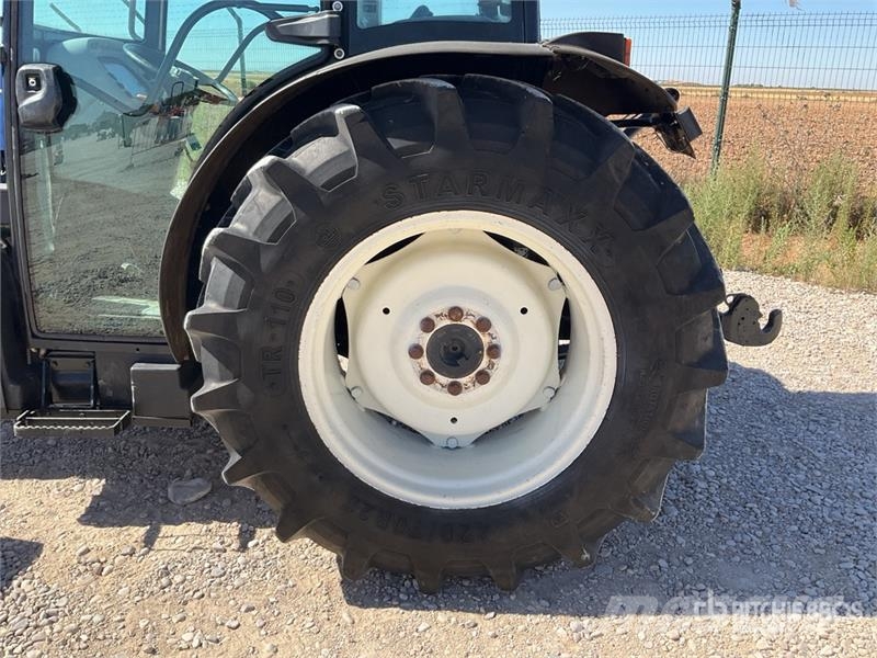 New Holland T4.105 LP 4WD Tractor Tractores