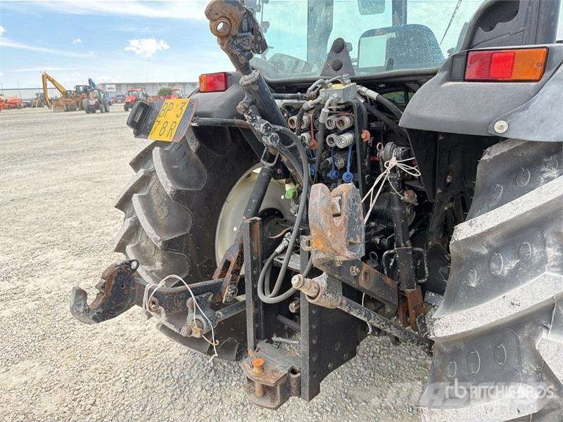 New Holland T4.95F 4WD Tractor Tractores