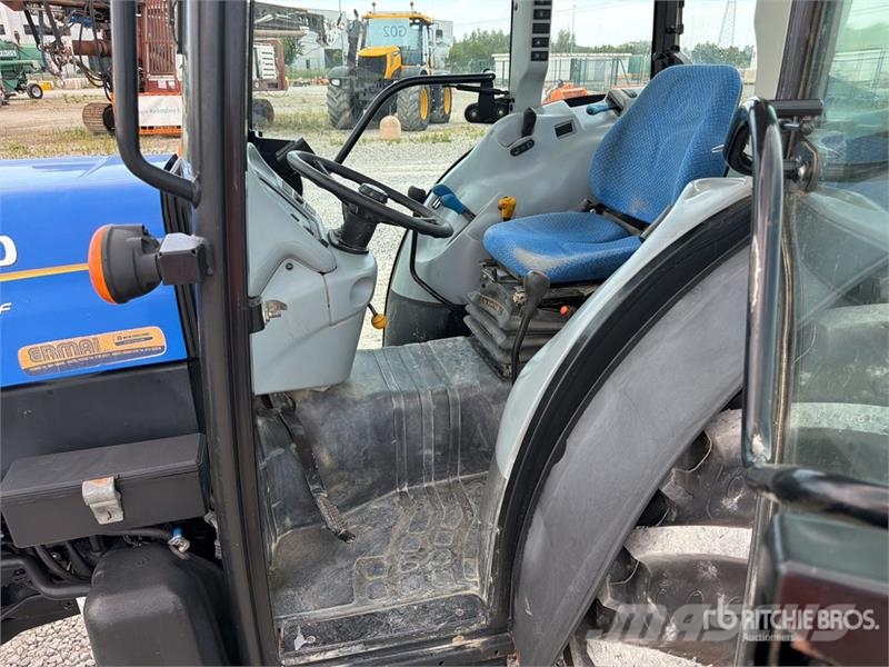 New Holland T4.95F 4WD Tractor Tractores