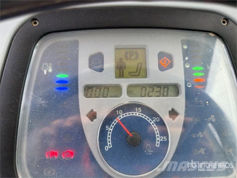 New Holland T4.95F 4WD Tractor Tractores
