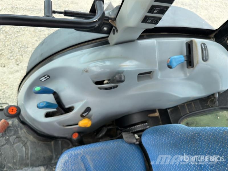 New Holland T4.95F 4WD Tractor Tractores