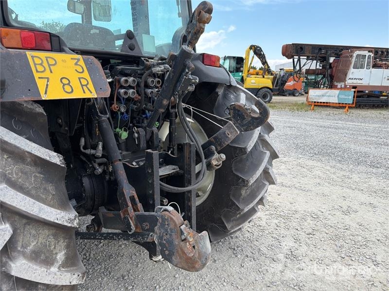New Holland T4.95F 4WD Tractor Tractores