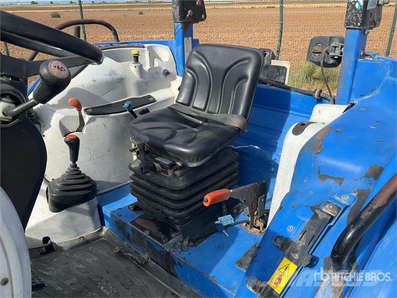 New Holland T475 4WD Tractor Tractores