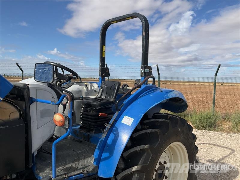 New Holland T475 4WD Tractor Tractores