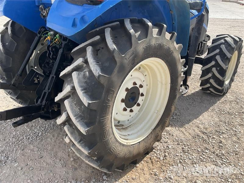 New Holland T475 4WD Tractor Tractores